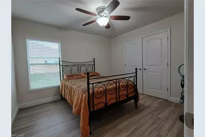 1426 NE 5th Pl, Cape Coral, FL 33909 - Photo 28