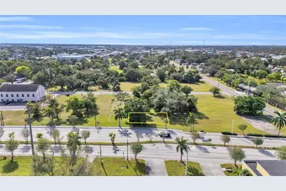 2726 Dr Martin Luther King Jr Blvd, Fort Myers, FL 33916 - Photo 1