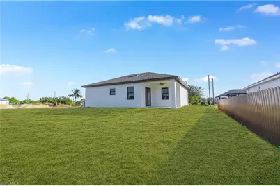 4700 Dora Ave S, Lehigh Acres, FL 33974 - Photo 46