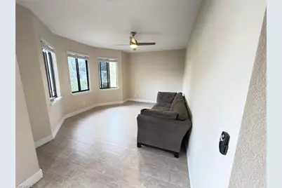 916 SW 7th Ave, Cape Coral, FL 33991 - Photo 6