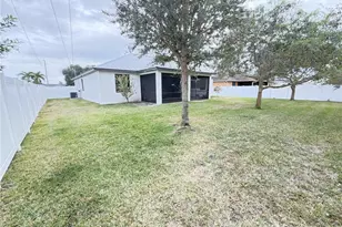 916 SW 7th Ave, Cape Coral, FL 33991 - Photo 46