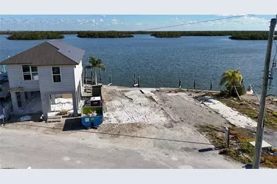 63 Emily Ln, Fort Myers Beach, FL 33931 - Photo 4