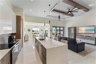 1620 NE 10th Ln, Cape Coral, FL 33909 - Photo 12