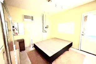 901 Juno Dr, Lehigh Acres, FL 33936 - Photo 24