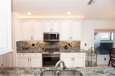 10042 Majestic Ave, Fort Myers, FL 33913 - Photo 4