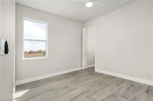 910 Emerald St, Labelle, FL 33935 - Photo 14