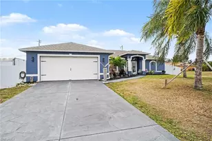 306 NE 29th Terrace, Cape Coral, FL 33909 - Photo 2