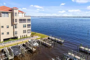 4235 SE 20th Pl, Cape Coral, FL 33904 - Photo 6