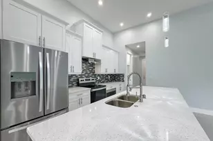 2535 SW 5th Ave, Cape Coral, FL 33914 - Photo 14