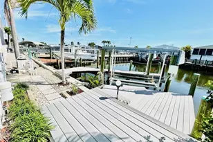 3064 Sloop Ln, Saint James City, FL 33956 - Photo 4