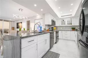 17 Bluebill Ave, Naples, FL 34108 - Photo 8