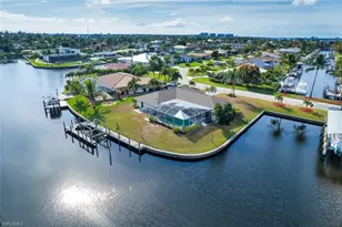 1066 Clarellen Dr, Fort Myers, FL 33919 - Photo 1