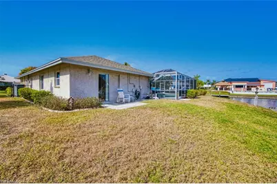1066 Clarellen Dr, Fort Myers, FL 33919 - Photo 40