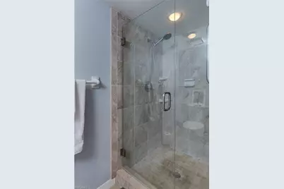 5825 Trailwinds Dr #425, Fort Myers, FL 33907 - Photo 14