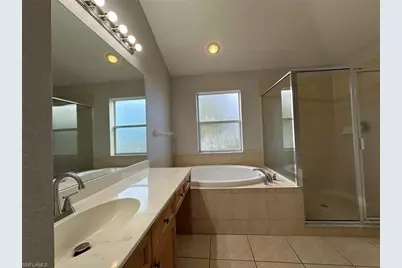 3600 NE 17th Pl, Cape Coral, FL 33909 - Photo 16