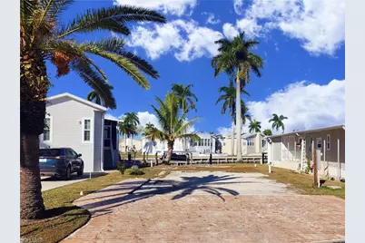 141 Barbados Way, Fort Myers Beach, FL 33931 - Photo 4