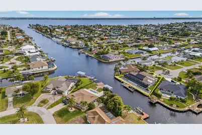 2801 SE 18th Ct, Cape Coral, FL 33904 - Photo 10