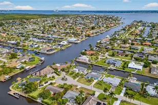 2801 SE 18th Ct, Cape Coral, FL 33904 - Photo 12