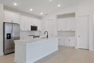 433 SW 21st St, Cape Coral, FL 33991 - Photo 24