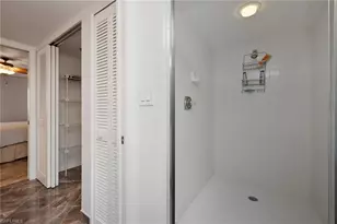 6585 Nicholas Blvd, Naples, FL 34108 - Photo 34