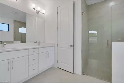 426 NW 3rd Ter, Cape Coral, FL 33993 - Photo 10