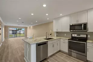 4541 SE 5th Pl, Cape Coral, FL 33904 - Photo 16