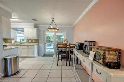 2912 Poinciana Dr, Naples, FL 34105 - Photo 10