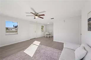 3628 Suntrust Dr, Fort Myers, FL 33916 - Photo 4