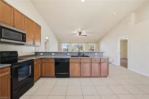 2809 NW 2nd St, Cape Coral, FL 33993 - Photo 16