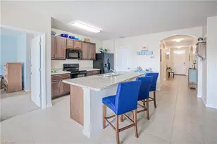 1018 NW 19th St, Cape Coral, FL 33993 - Photo 4