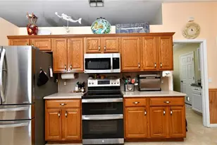 1004 Palmetto Ave, Lehigh Acres, FL 33972 - Photo 10