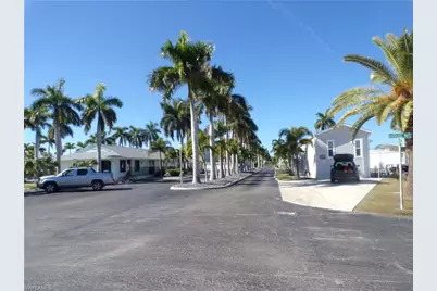 142 Barbados Way, Fort Myers Beach, FL 33931 - Photo 6
