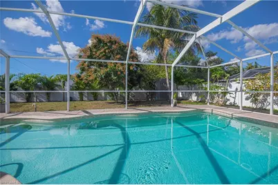 3818 SW 6th Pl, Cape Coral, FL 33914 - Photo 4