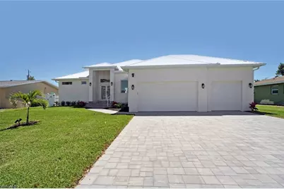 1426 SE 43rd Ter, Cape Coral, FL 33904 - Photo 2