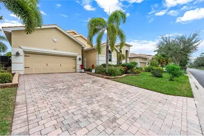 8615 Sumner Ave, Fort Myers, FL 33908 - Photo 2