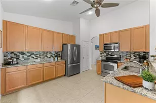 8615 Sumner Ave, Fort Myers, FL 33908 - Photo 4