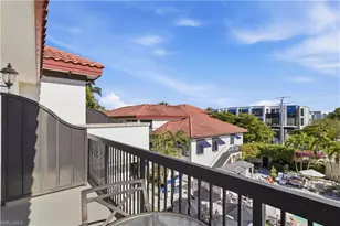 221 9th St S, Naples, FL 34102 - Photo 12