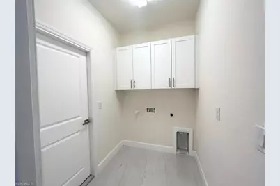 1905 NE 2nd Ave, Cape Coral, FL 33909 - Photo 10