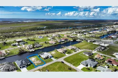 126 SW 38th Pl, Cape Coral, FL 33991 - Photo 2