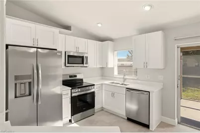 2032 NW 7th St, Cape Coral, FL 33993 - Photo 6