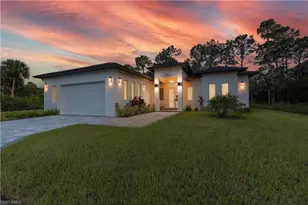 3762 32nd Ave SE, Naples, FL 34117 - Photo 2