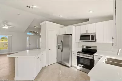 2032 NW 7th St, Cape Coral, FL 33993 - Photo 6