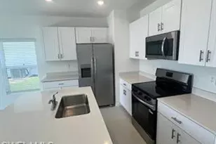 4220 Caterina Ct, North Fort Myers, FL 33917 - Photo 4