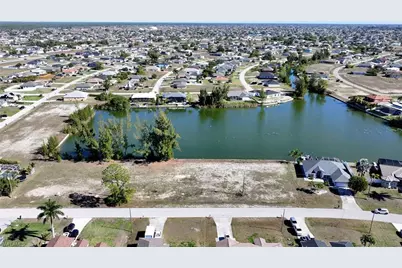 1235 NW 20th Pl, Cape Coral, FL 33993 - Photo 2