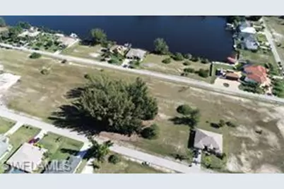 2819 NW 45th Pl, Cape Coral, FL 33993 - Photo 6