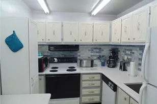 1700 Pine Valley Dr, Fort Myers, FL 33907 - Photo 2