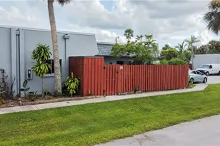 1165 Palm Ave, North Fort Myers, FL 33903 - Photo 2