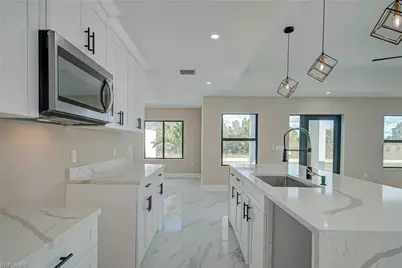 1136 Helen Ave S, Lehigh Acres, FL 33974 - Photo 8