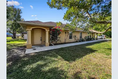 13437 1st St, Fort Myers, FL 33905 - Photo 2