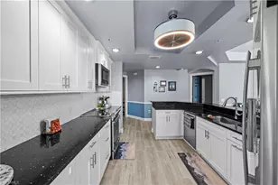 2745 1st St, Fort Myers, FL 33916 - Photo 10